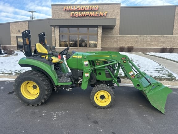 2021 John Deere 2032R Equipment Image0