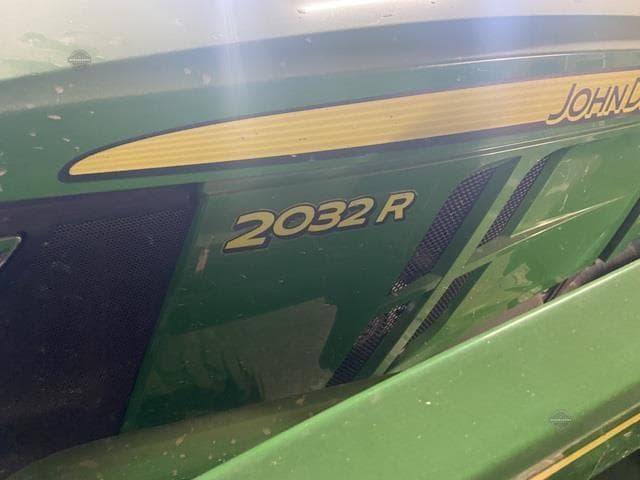 Image of John Deere 2032R equipment image 1