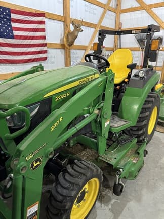 Image of John Deere 2032R Primary image