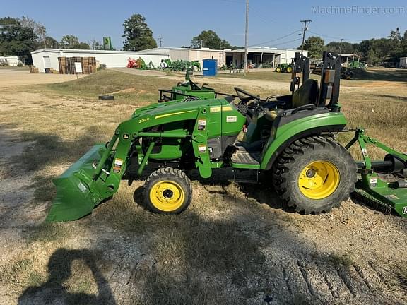 Image of John Deere 2032R Primary image