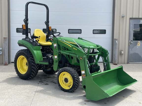 Main image John Deere 2032R