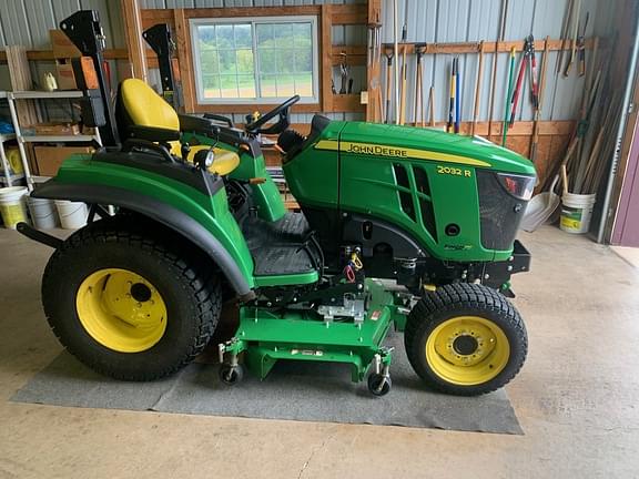 Image of John Deere 2032R Primary image