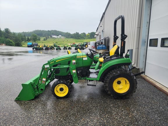 2021 John Deere 2032R Equipment Image0