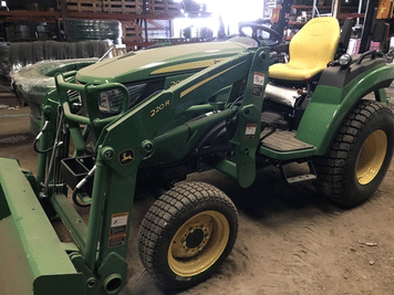 Main image John Deere 2032R