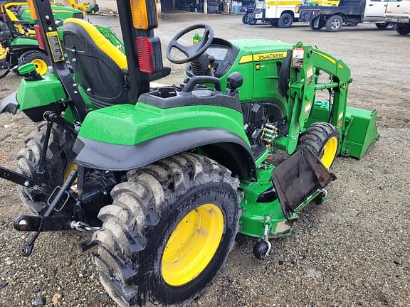 Image of John Deere 2038R equipment image 4