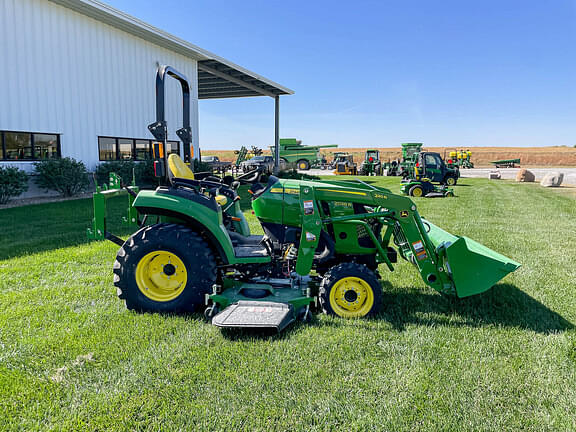 Image of John Deere 2038R equipment image 3