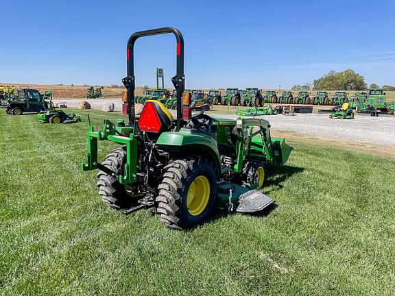 Image of John Deere 2038R equipment image 4