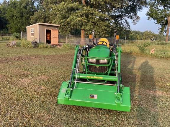 Image of John Deere 2038R equipment image 2