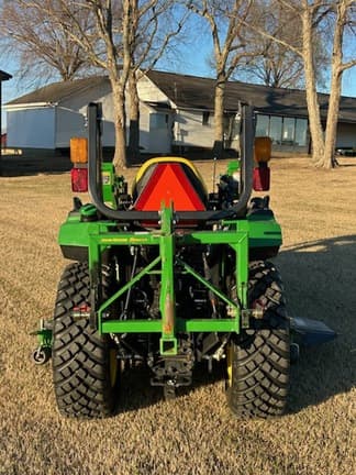 Image of John Deere 2038R equipment image 4