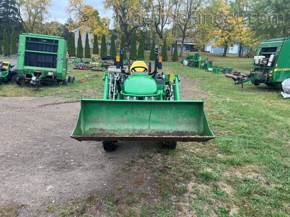 Image of John Deere 2038R equipment image 2