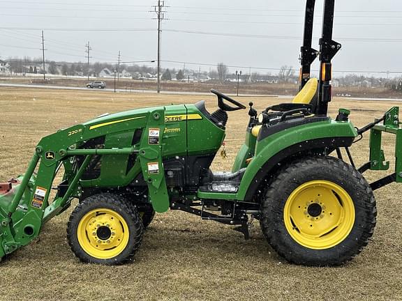 Image of John Deere 2038R equipment image 3