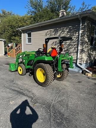 Image of John Deere 2038R equipment image 3