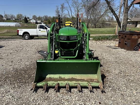 Image of John Deere 2038R equipment image 4