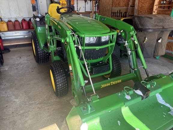 2021 John Deere 2038R Equipment Image0