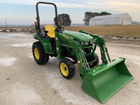 2021 John Deere 2038R Equipment Image0