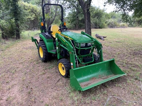 Image of John Deere 2038R equipment image 2
