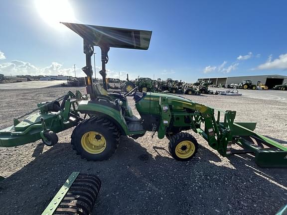 Image of John Deere 2038R equipment image 4