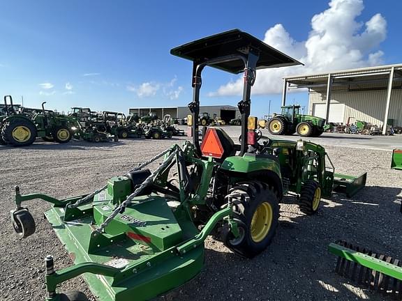 Image of John Deere 2038R equipment image 3