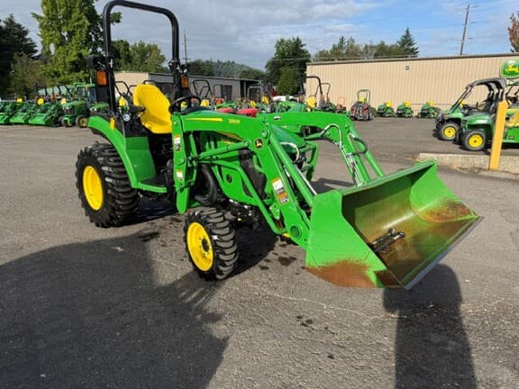 Image of John Deere 2038R equipment image 2