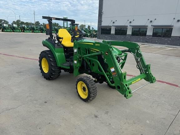 Image of John Deere 2038R equipment image 4