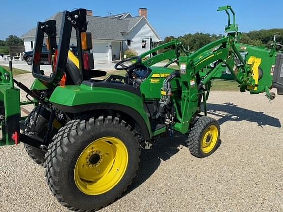 Image of John Deere 2038R equipment image 3