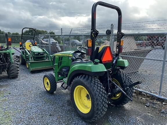 Image of John Deere 2038R equipment image 3