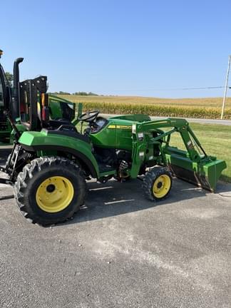 Image of John Deere 2038R equipment image 1