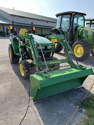 Image of John Deere 2038R equipment image 3
