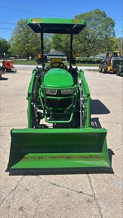 Image of John Deere 2038R equipment image 3