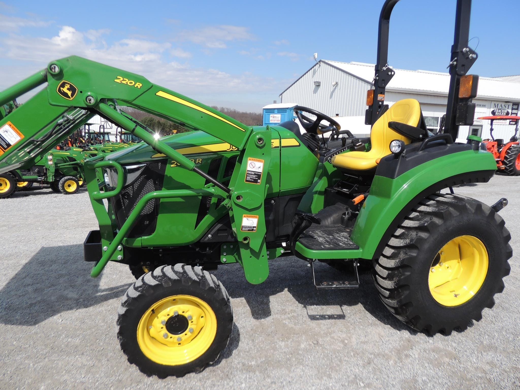 2021 John Deere 2038R Equipment Image0