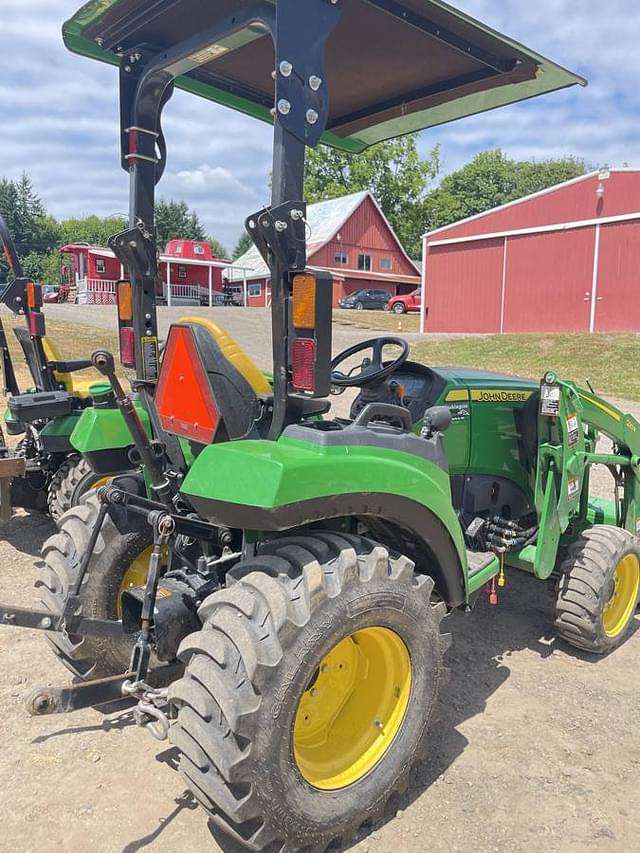 Image of John Deere 2038R equipment image 3