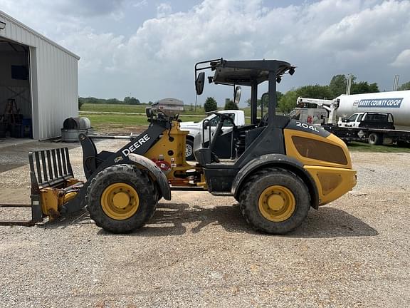 Image of John Deere 204L equipment image 2