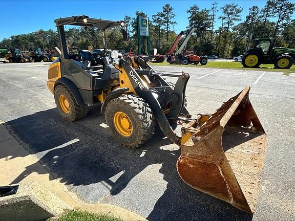 Image of John Deere 204L equipment image 4