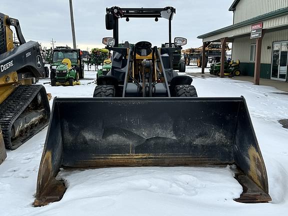 Image of John Deere 204L equipment image 2