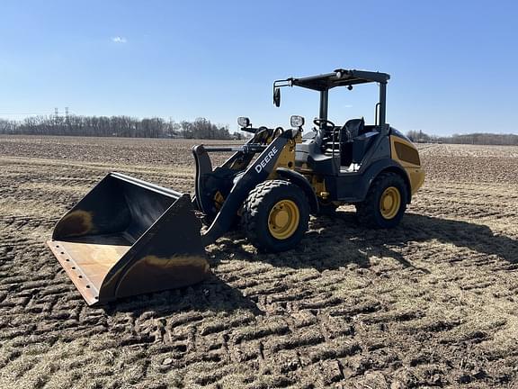 Image of John Deere 204L equipment image 2