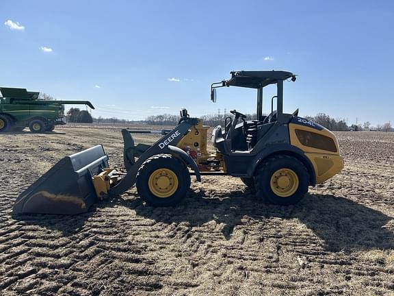 Image of John Deere 204L equipment image 3