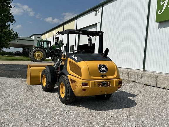 Image of John Deere 204L equipment image 3