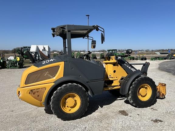 Image of John Deere 204L equipment image 1