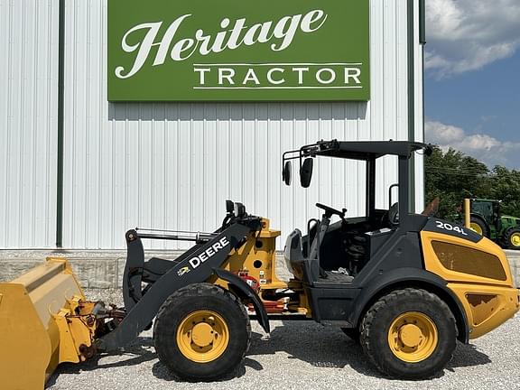 Image of John Deere 204L equipment image 1