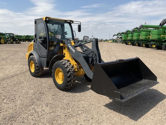 Main image John Deere 204L