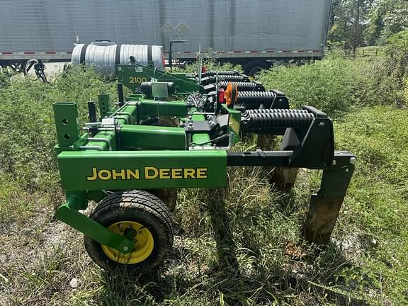 Image of John Deere 2100 Primary image