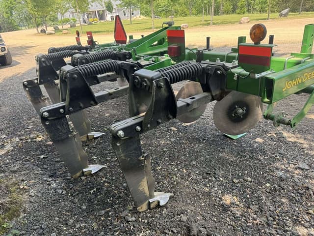 Image of John Deere 2100 equipment image 2