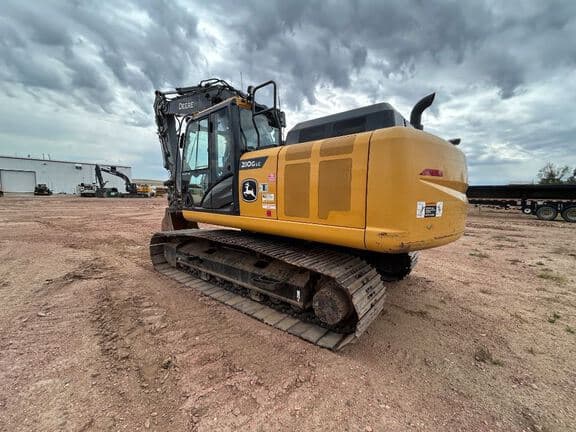 Image of John Deere 210GLC equipment image 4