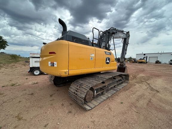Image of John Deere 210GLC equipment image 2