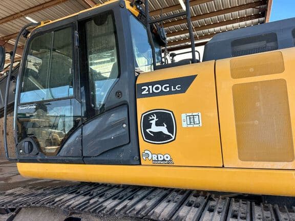 Image of John Deere 210GLC Primary image