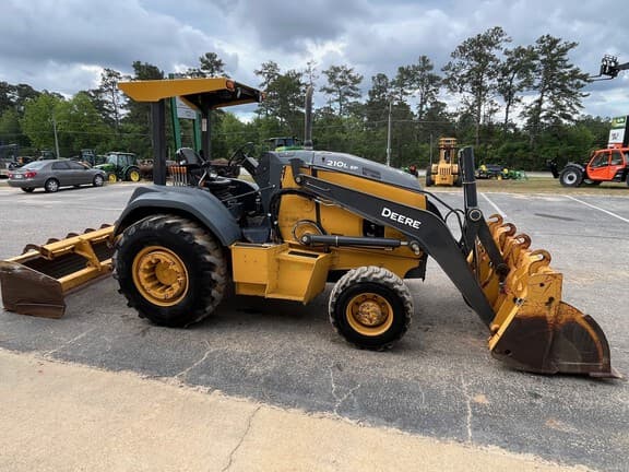Image of John Deere 210L EP equipment image 3