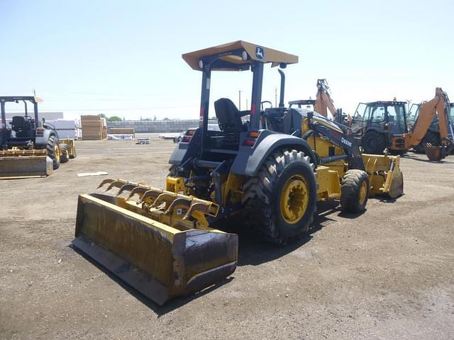 Image of John Deere 210L EP equipment image 2
