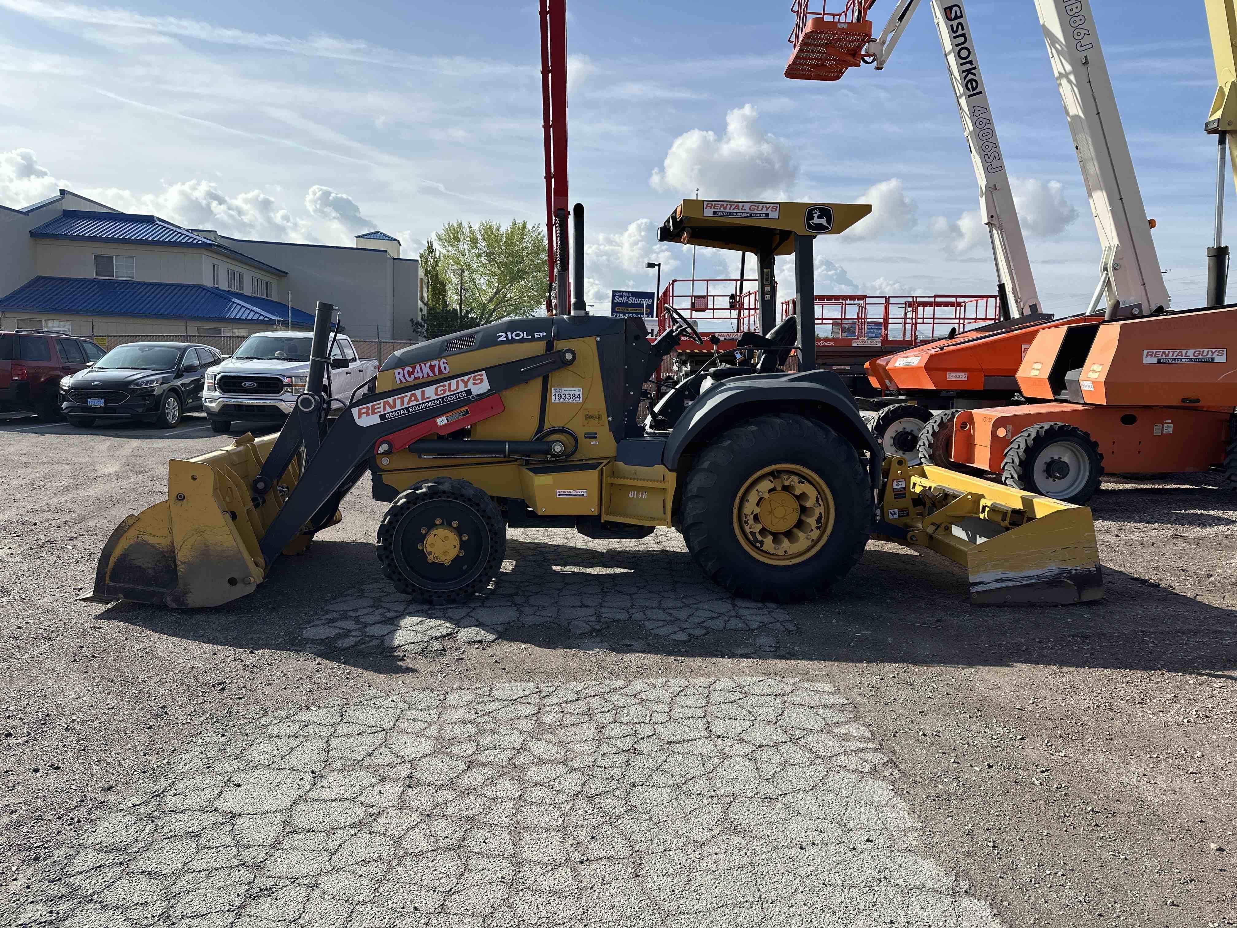 2021 John Deere 210L EP Equipment Image0