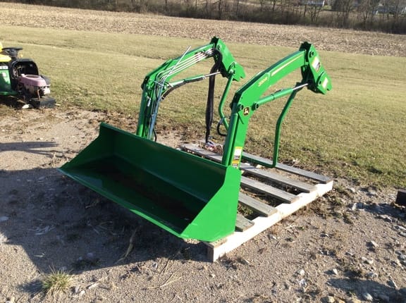 Main image John Deere 220R