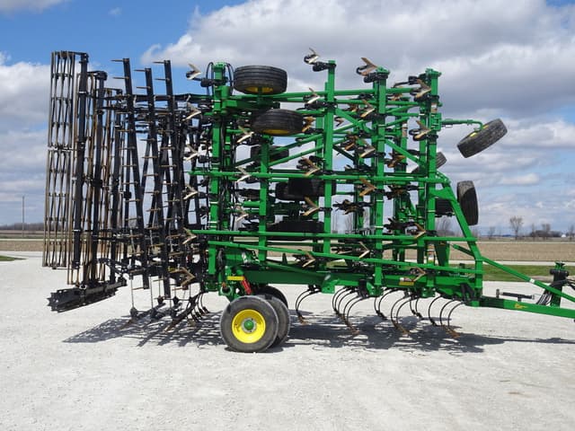 Image of John Deere 2230LL equipment image 3